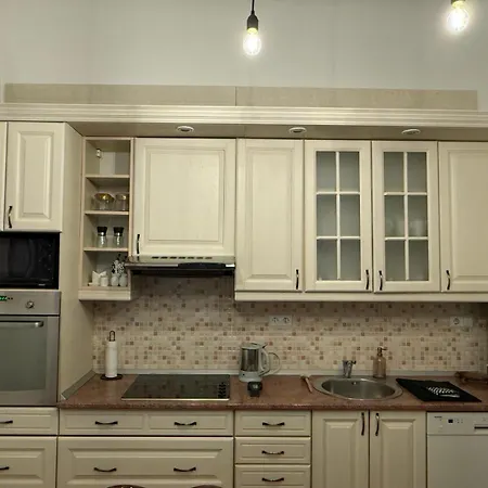 Maison 117 - Spacious City-center Daire