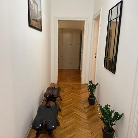 Maison 117 - Spacious City-center Daire *