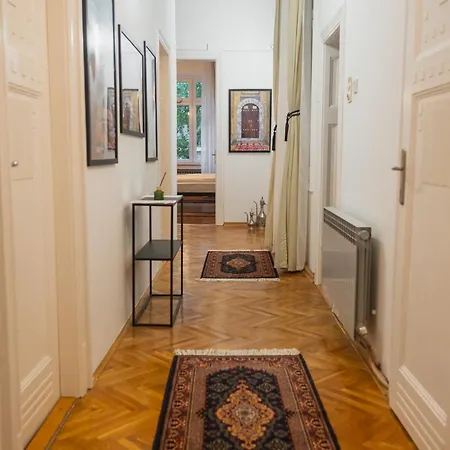 شقة Maison 117 - Spacious 3-bedroom In Ferhadija
